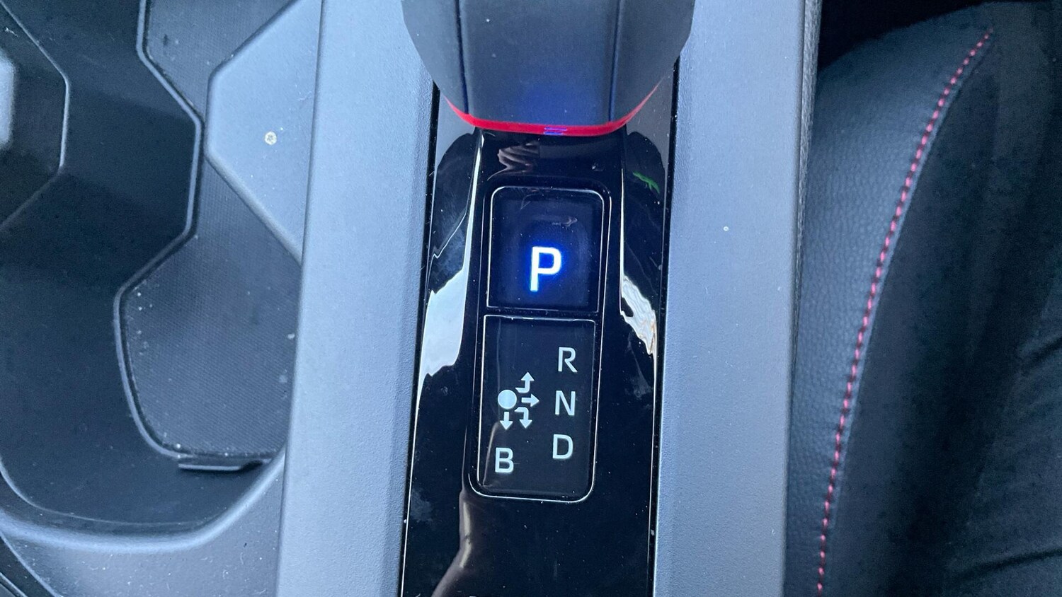 Used Toyota C-HR for sale - 76528084: Photo 50