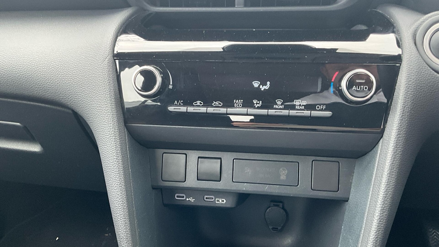 Used Toyota Yaris Cross for sale - 77970607: Photo 52