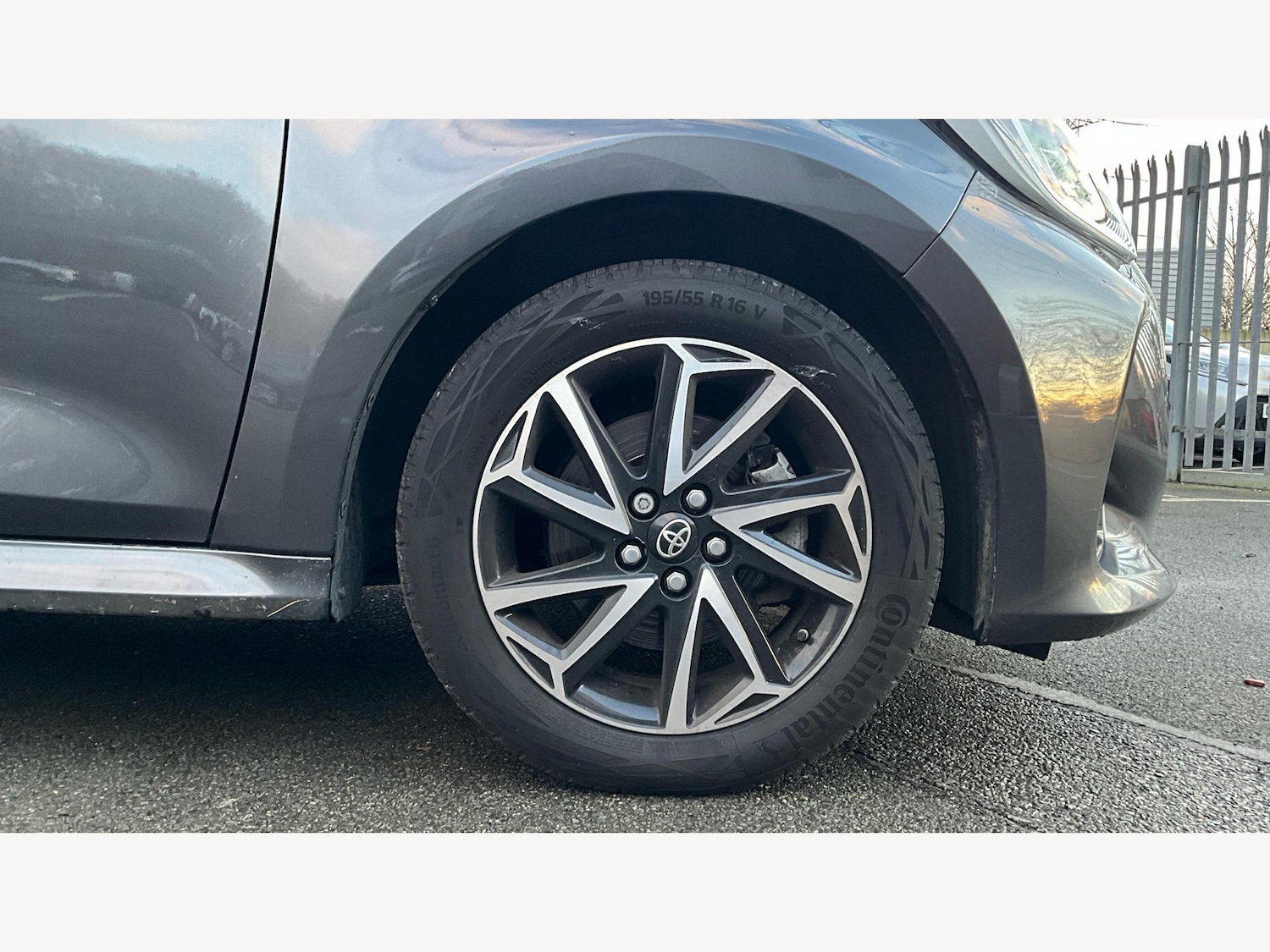 Used Toyota Yaris 2022 for sale - 77315118: Photo 20