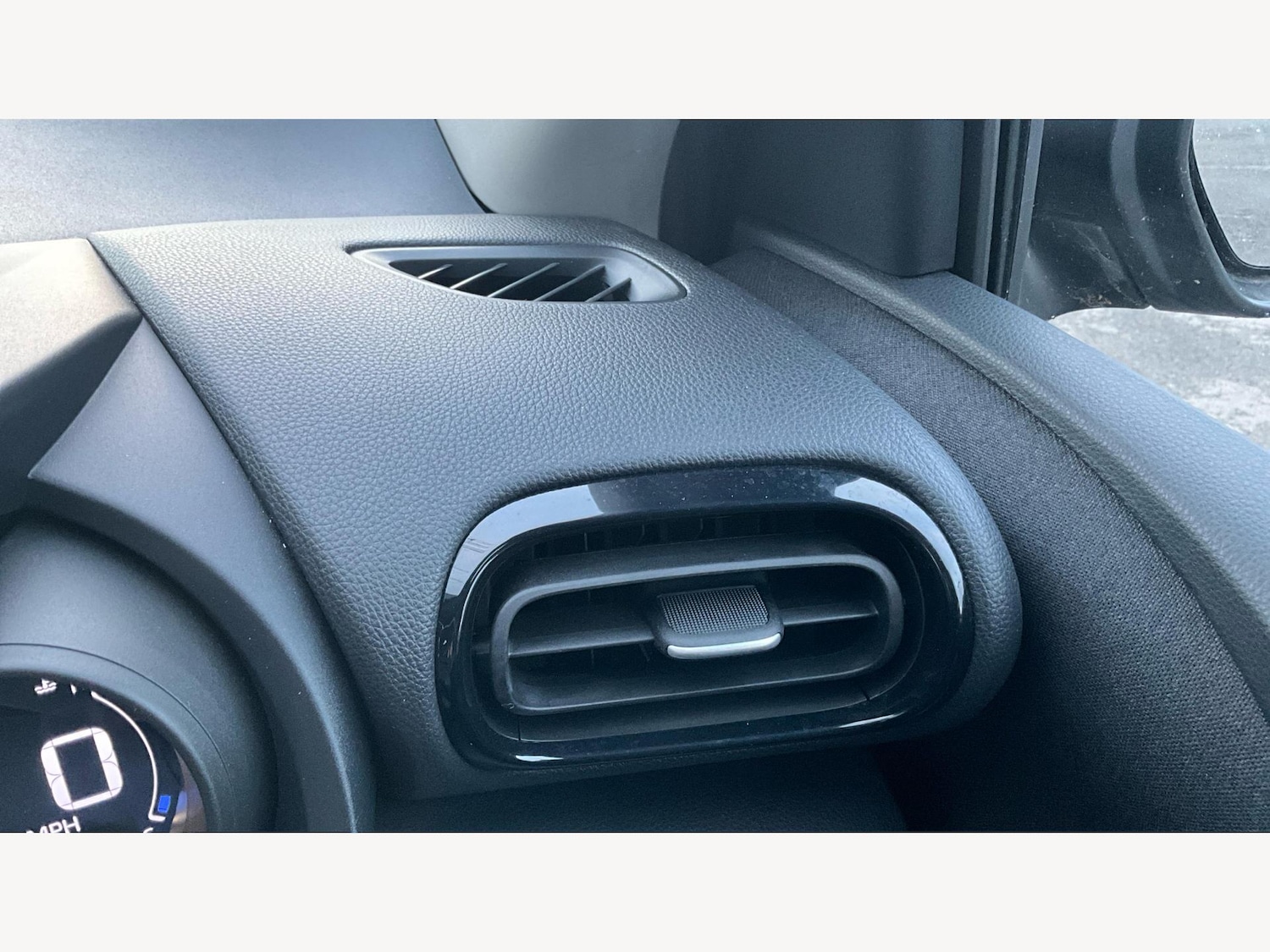 Used Toyota Yaris 2022 for sale - 77315118: Photo 22