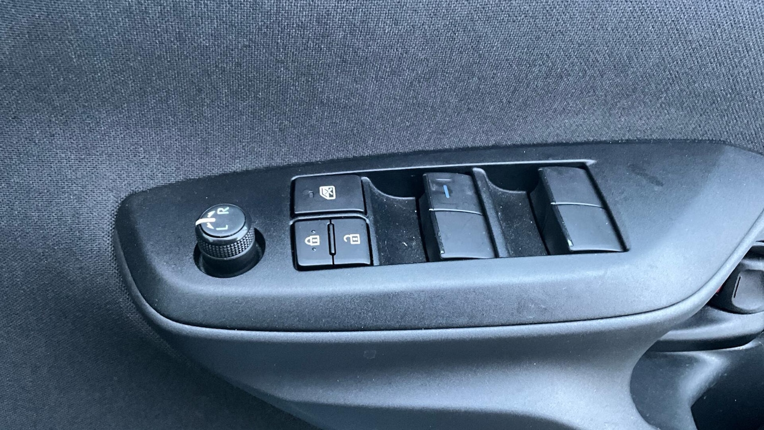 Used Toyota Yaris 2022 for sale - 77315118: Photo 34