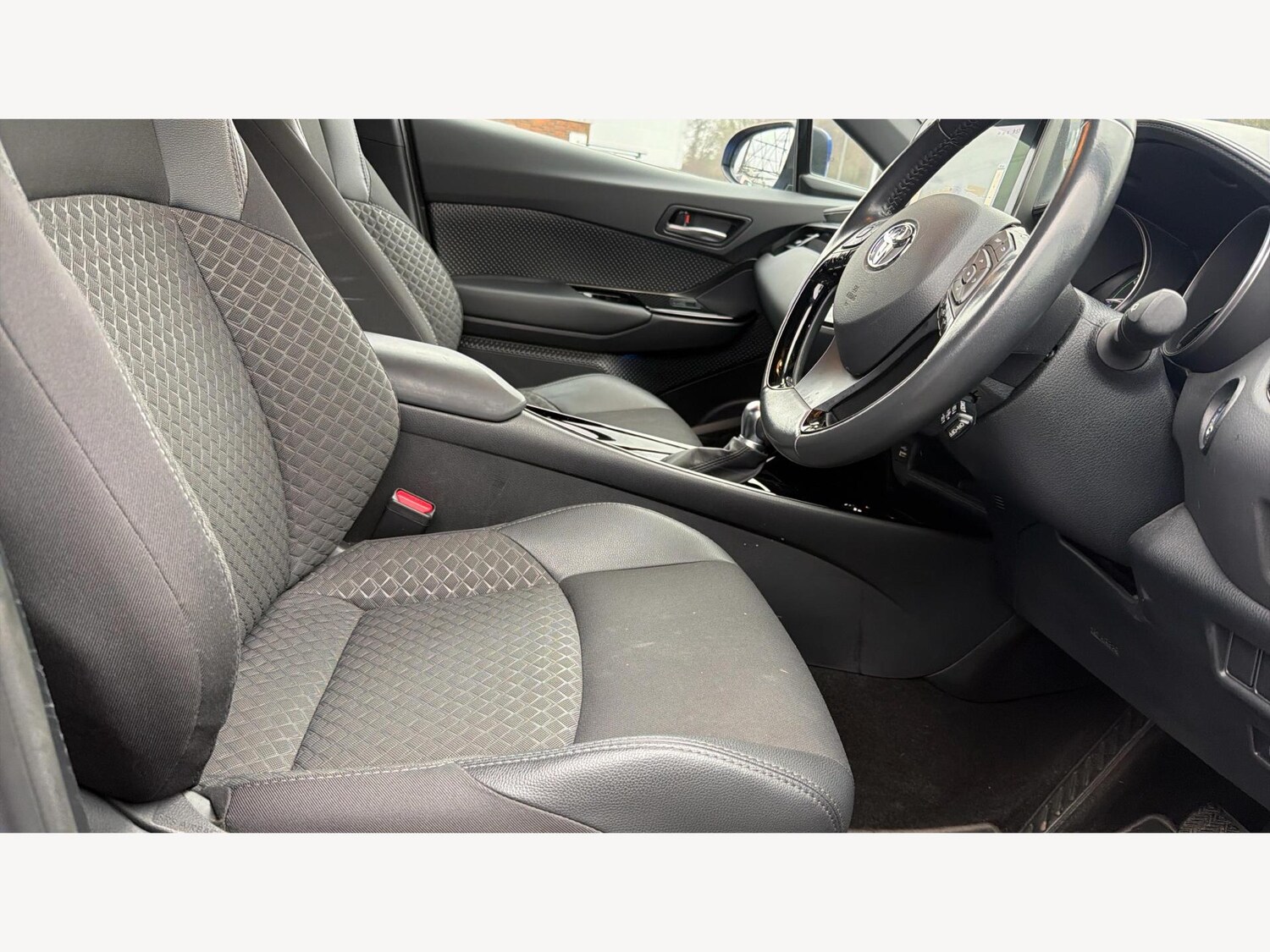 Used Toyota C-HR for sale - 77497523: Photo 13