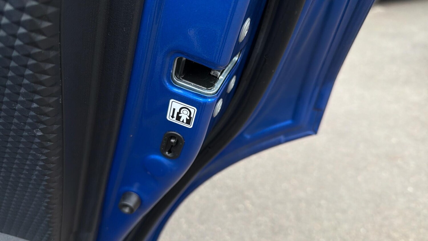 Used Toyota C-HR for sale - 77497523: Photo 37