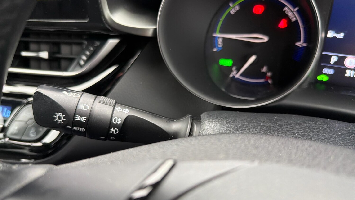 Used Toyota C-HR for sale - 77497523: Photo 46