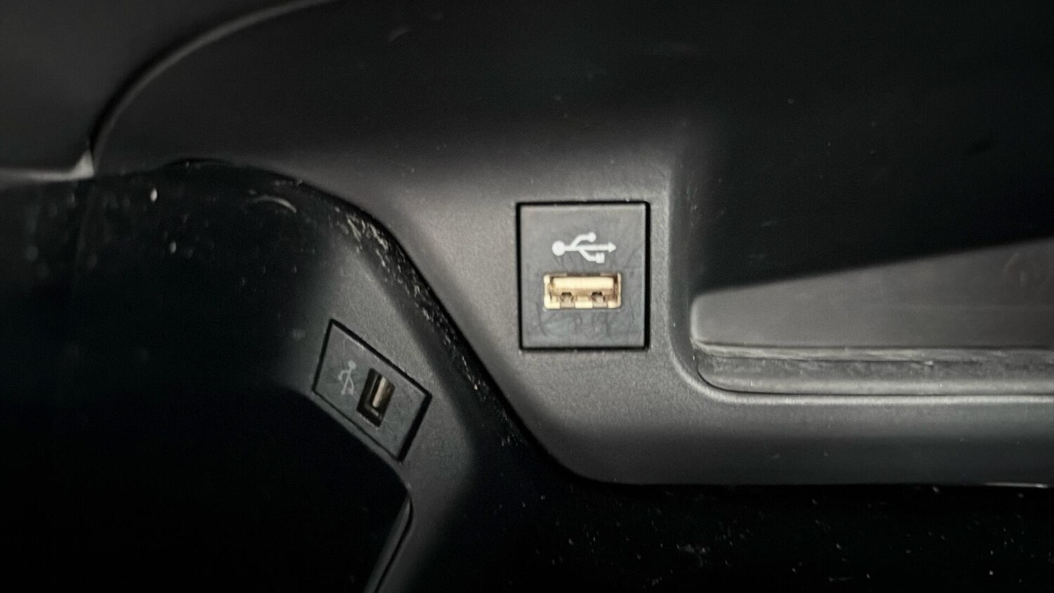 Used Toyota C-HR for sale - 77497523: Photo 50