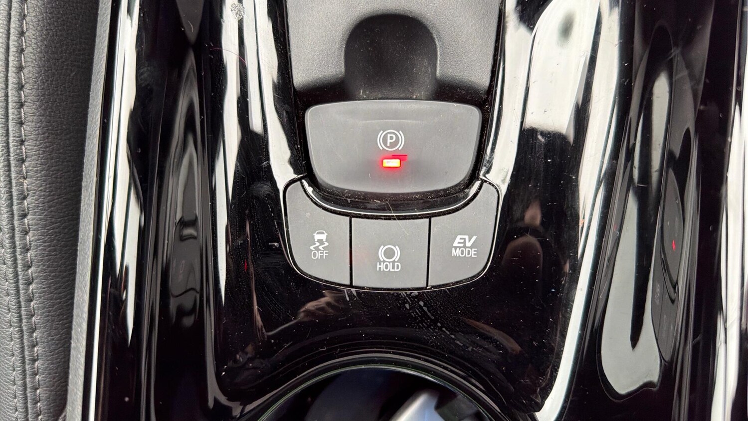 Used Toyota C-HR for sale - 77497523: Photo 51