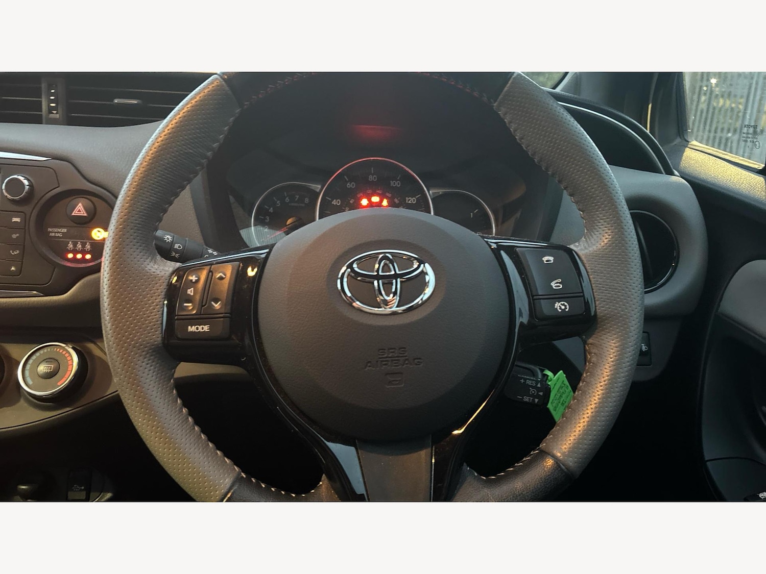 Used Toyota Yaris 2016 for sale - 76457450: Photo 10