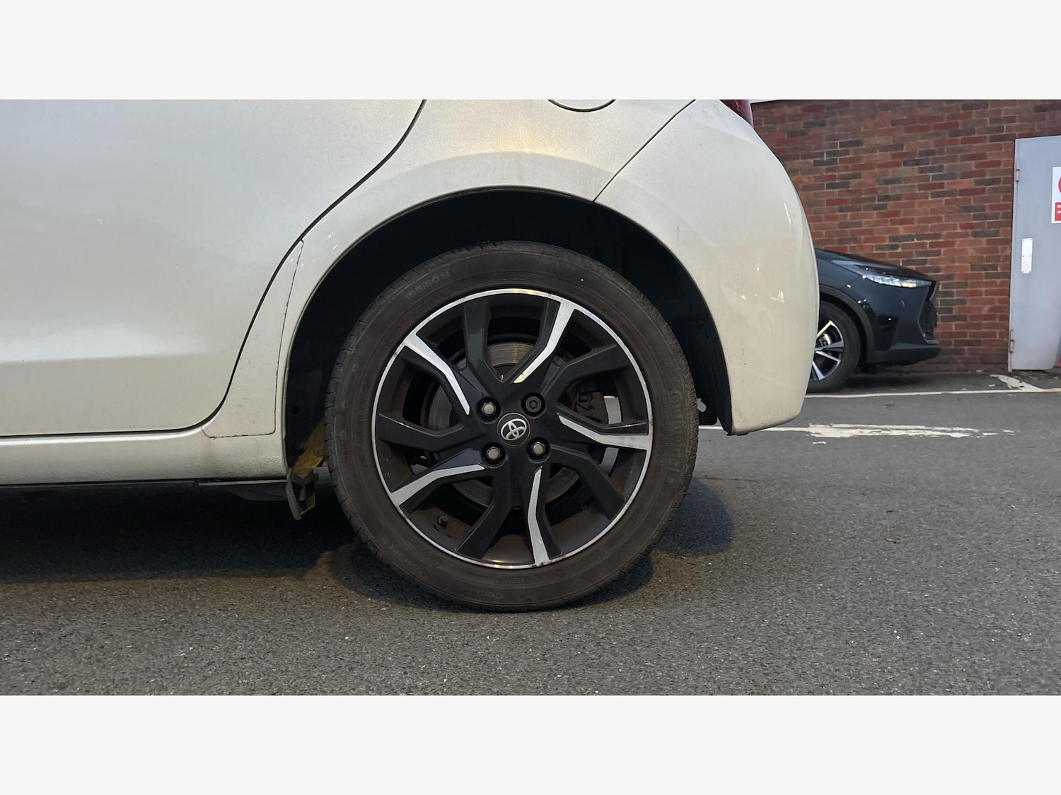 Used Toyota Yaris 2016 for sale - 76457450: Photo 20