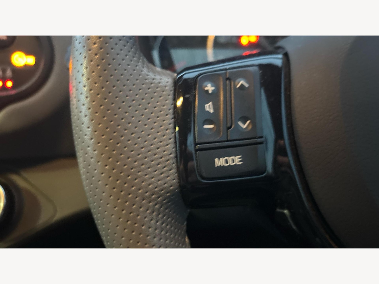 Used Toyota Yaris 2016 for sale - 76457450: Photo 23