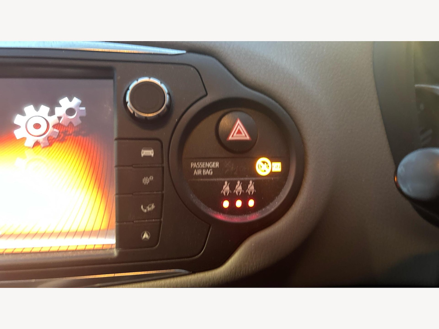 Used Toyota Yaris 2016 for sale - 76457450: Photo 27