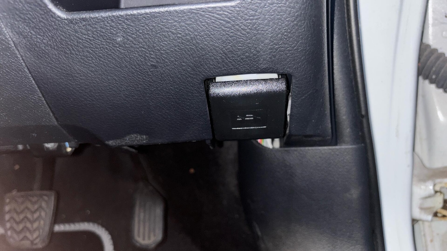 Used Toyota Yaris 2016 for sale - 76457450: Photo 37