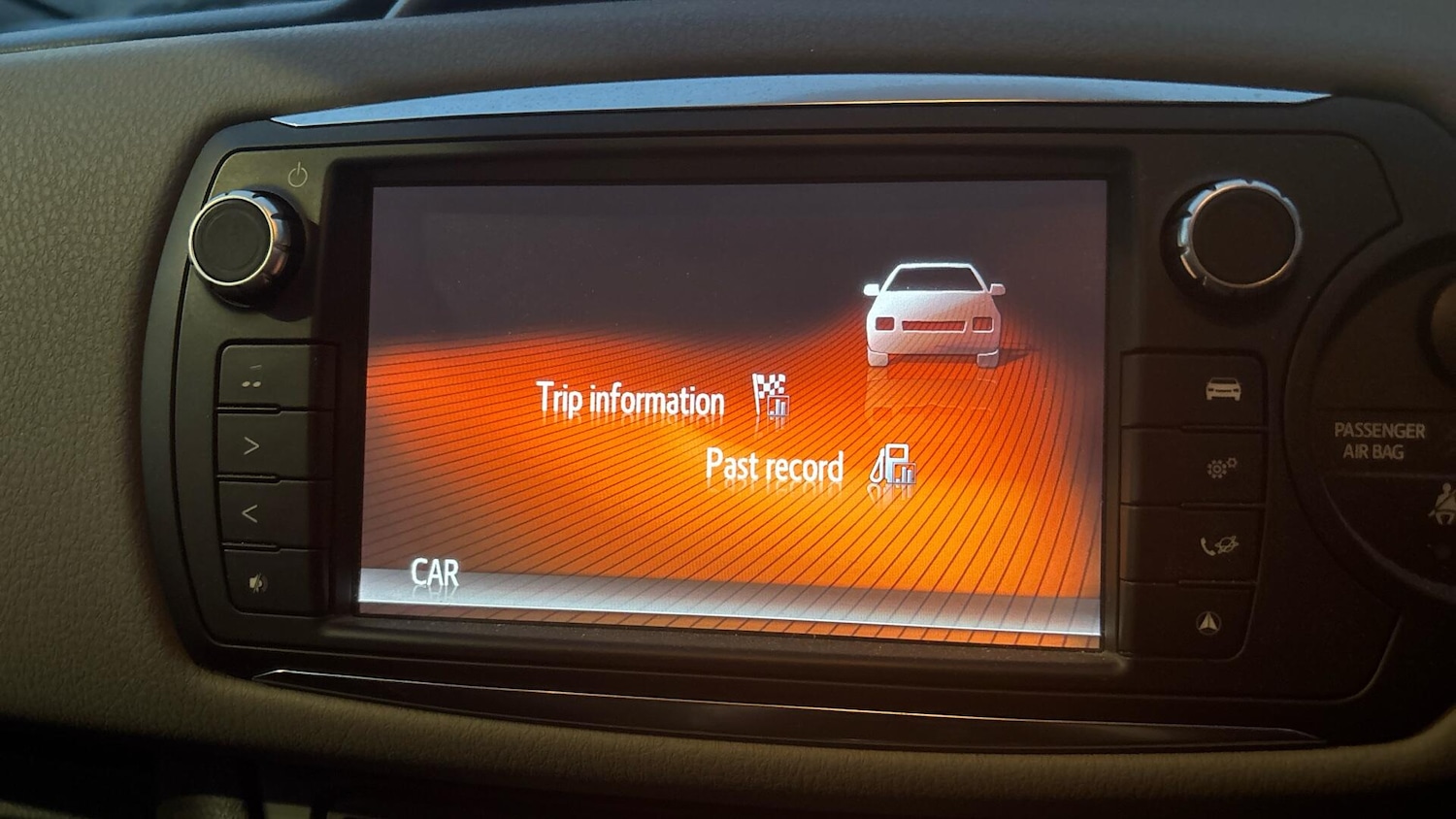 Used Toyota Yaris 2016 for sale - 76457450: Photo 41