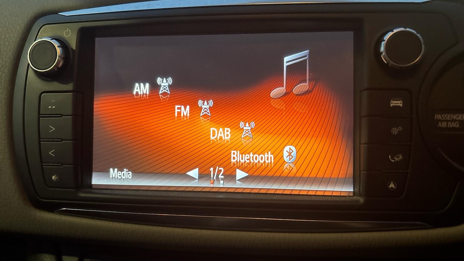 Used Toyota Yaris 2016 for sale - 76457450: Photo 42