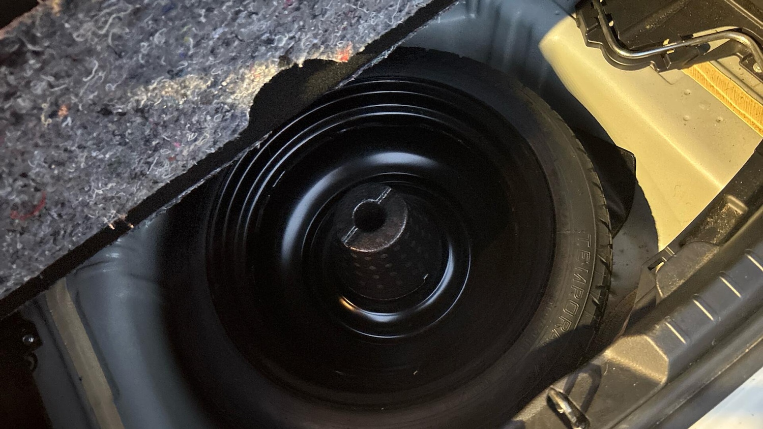 Used Toyota Yaris 2016 for sale - 76457450: Photo 47