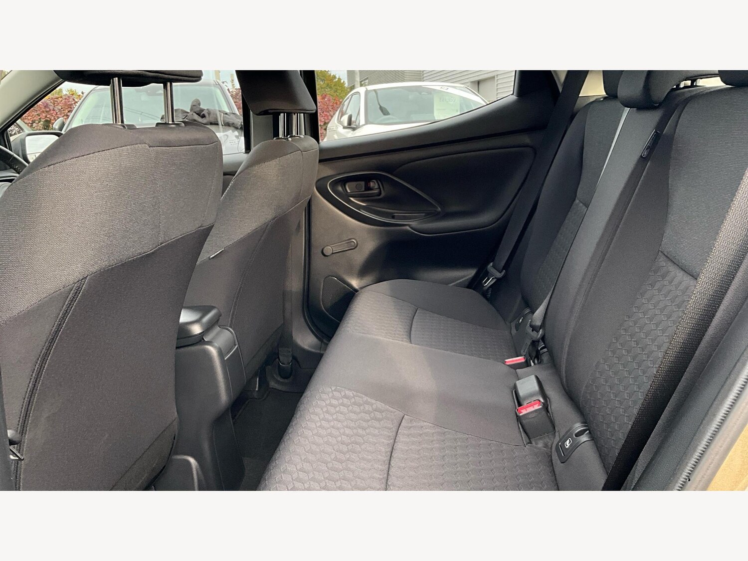 Used Toyota Yaris 2024 for sale - 76227554: Photo 15