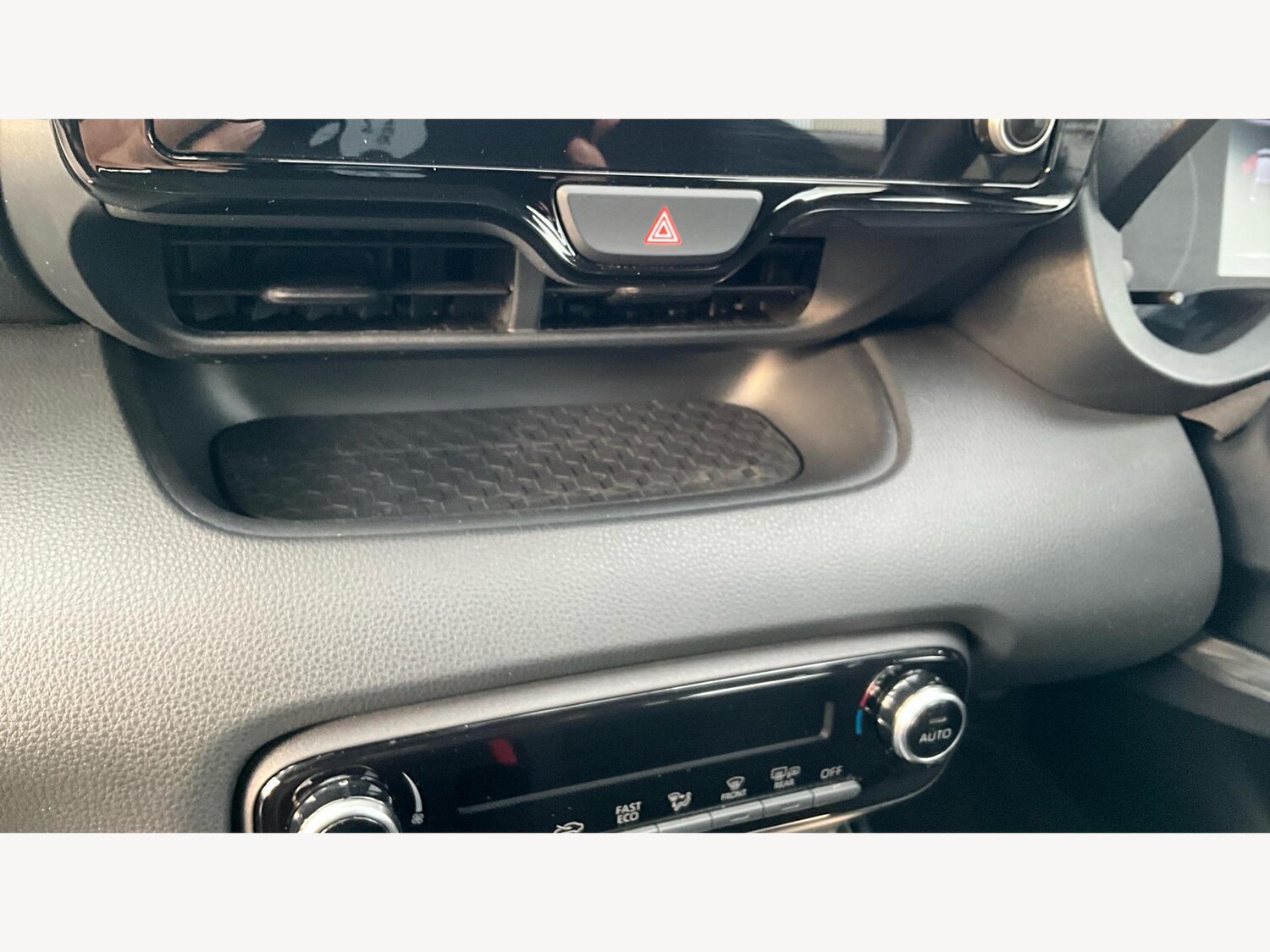 Used Toyota Yaris 2024 for sale - 76227554: Photo 24