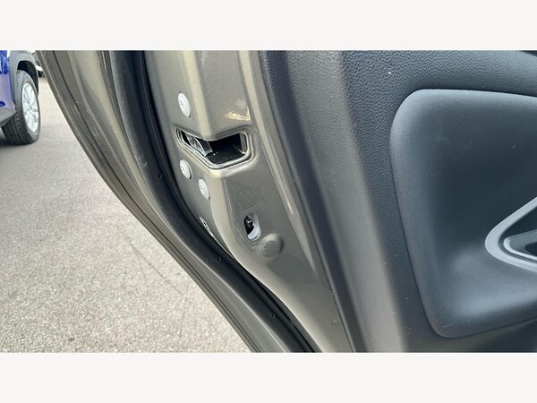 Used Toyota Yaris 2024 for sale - 76227554: Photo 27