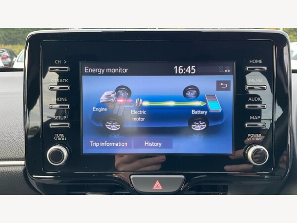 Used Toyota Yaris 2024 for sale - 76227554: Photo 39