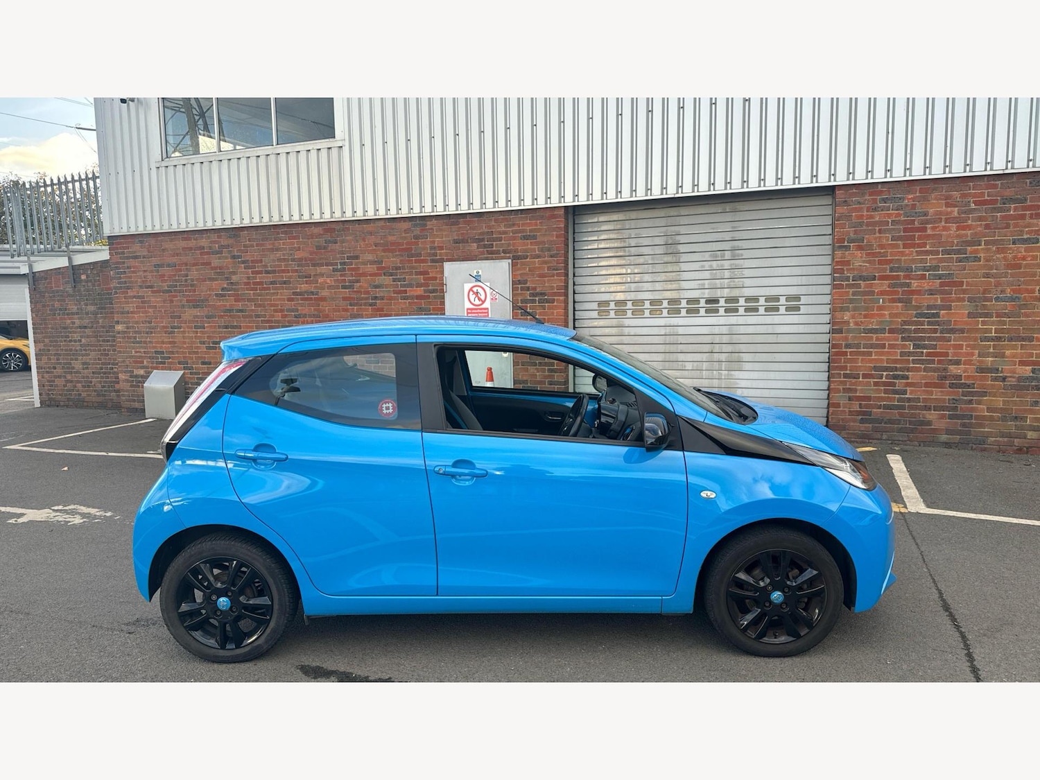 Used Toyota AYGO 2016 for sale - 76527974: Photo 18