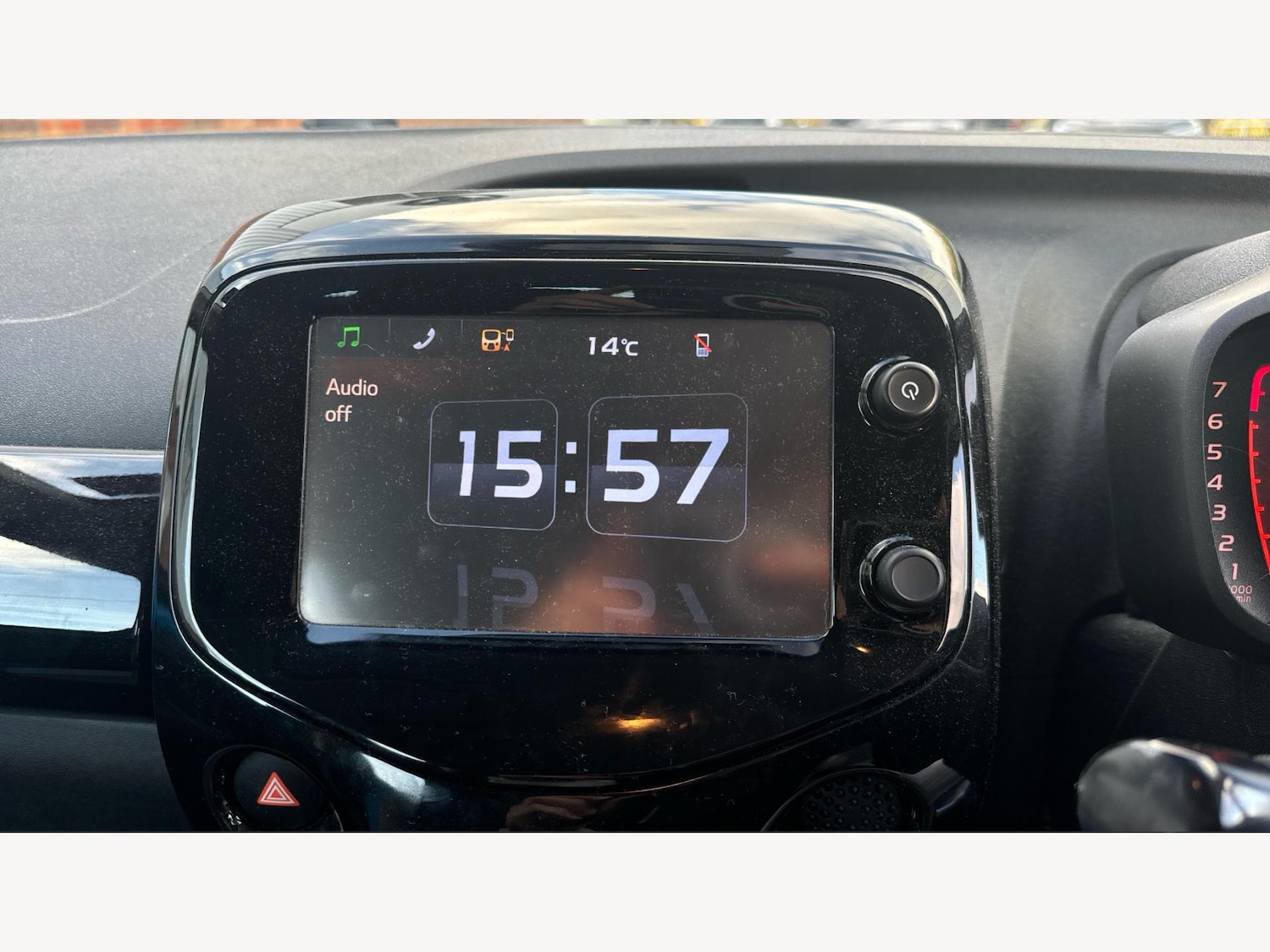 Used Toyota AYGO 2016 for sale - 76527974: Photo 9