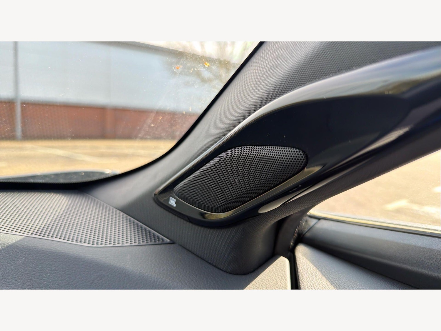 Used Toyota C-HR 2016 for sale - 78101285: Photo 51