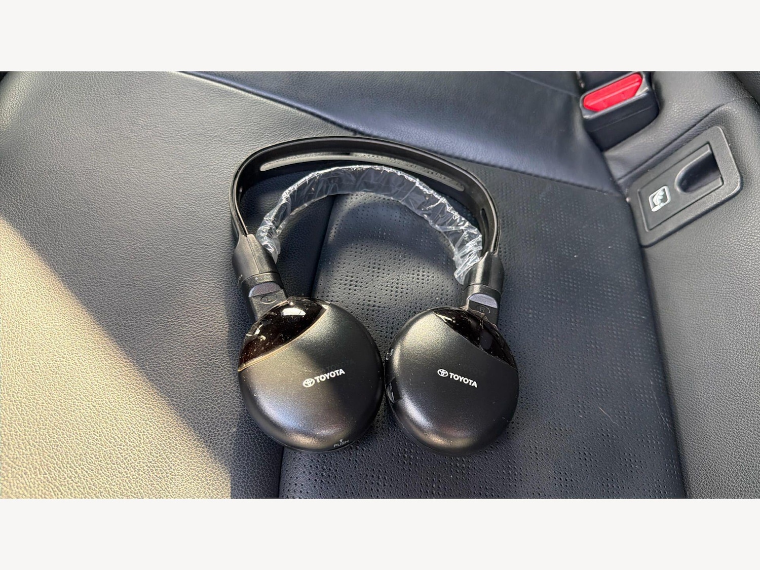 Used Toyota C-HR 2016 for sale - 78101285: Photo 52