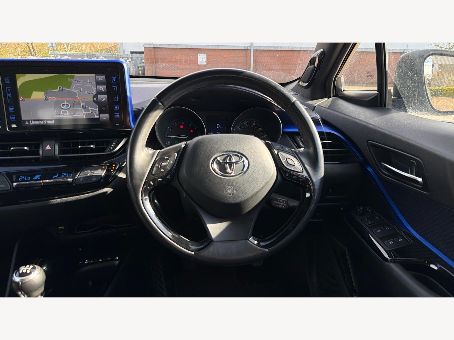 Used Toyota C-HR 2016 for sale - 78101285: Photo 8