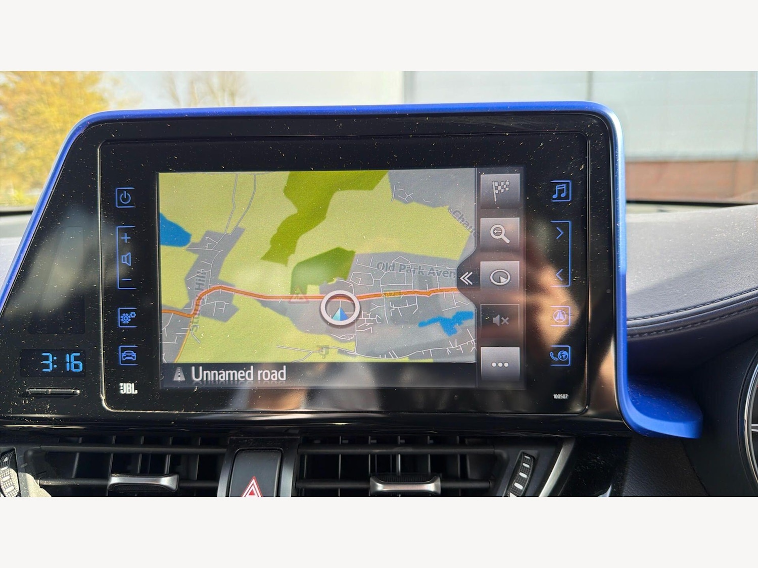 Used Toyota C-HR 2016 for sale - 78101285: Photo 9