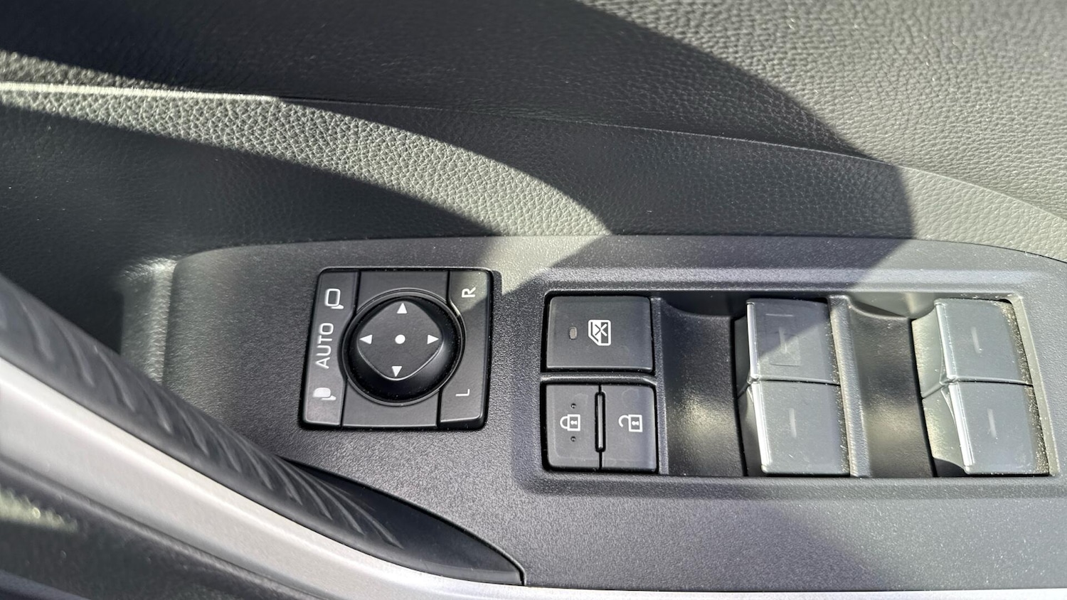 Used Toyota RAV4 2022 for sale - 76432251: Photo 49