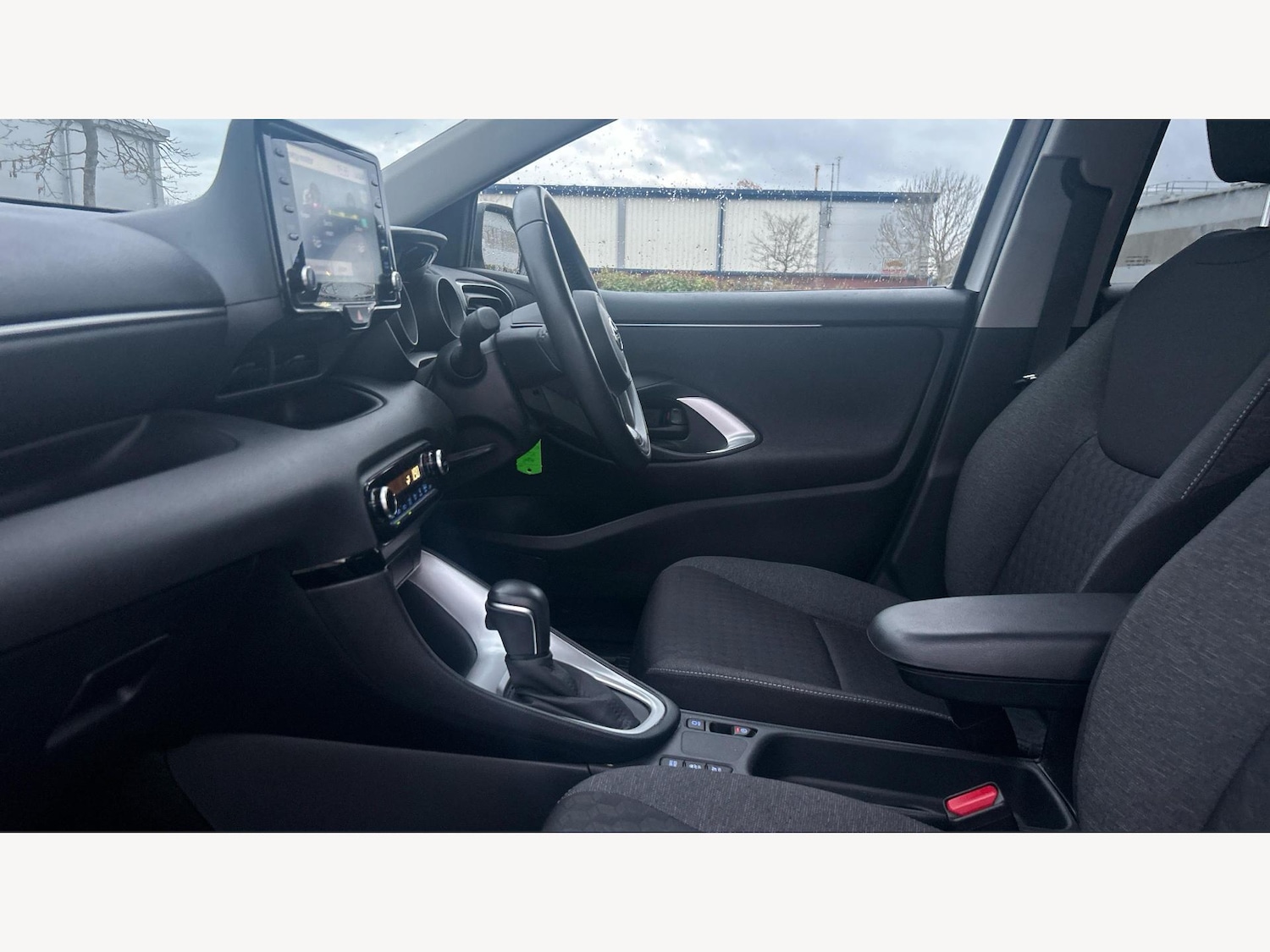 Used Toyota Yaris 2022 for sale - 76666547: Photo 12