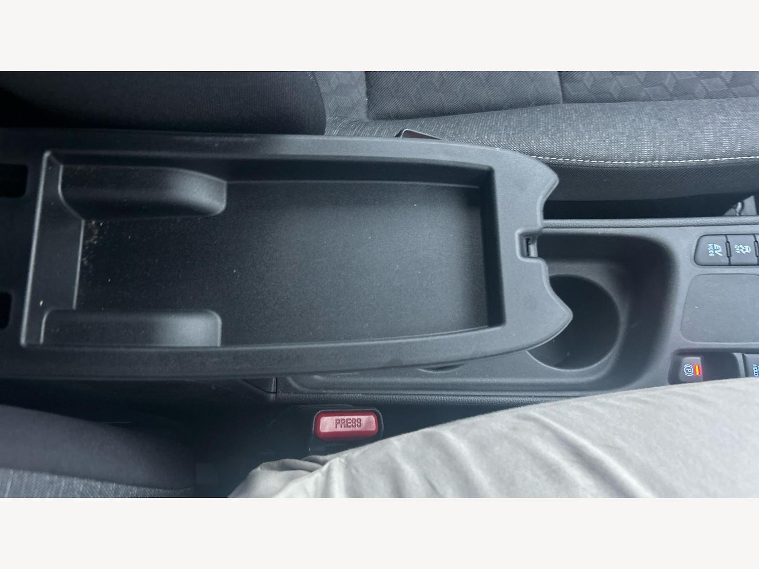 Used Toyota Yaris 2022 for sale - 76666547: Photo 30