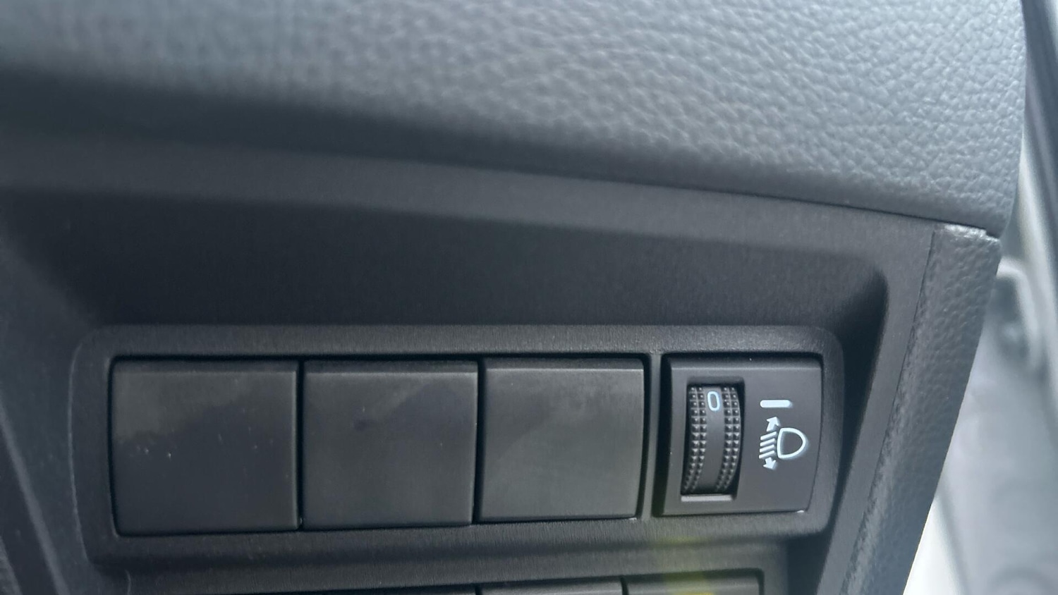 Used Toyota Yaris 2022 for sale - 76666547: Photo 36