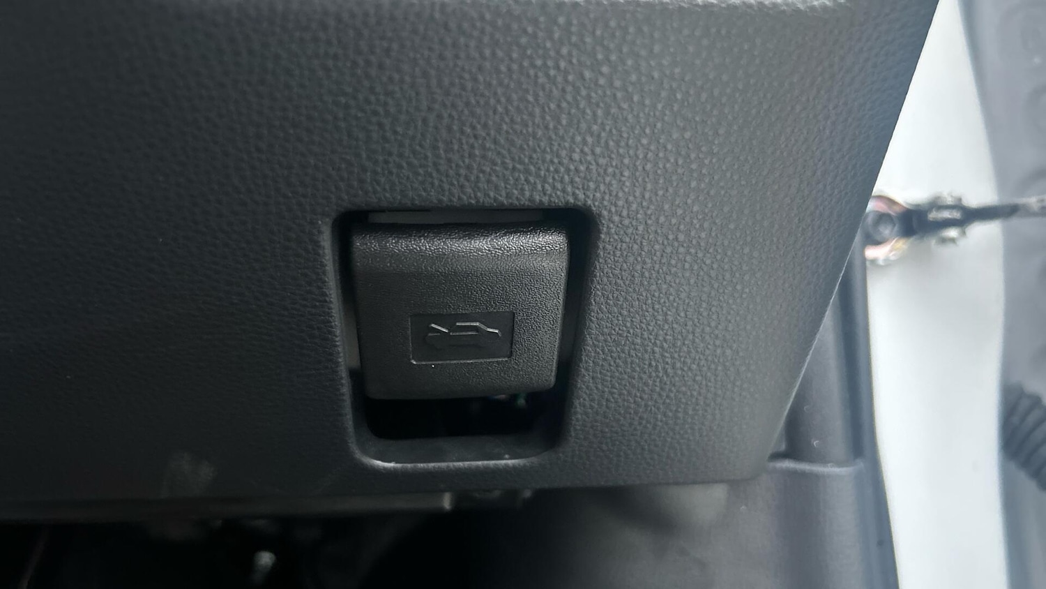 Used Toyota Yaris 2022 for sale - 76666547: Photo 38