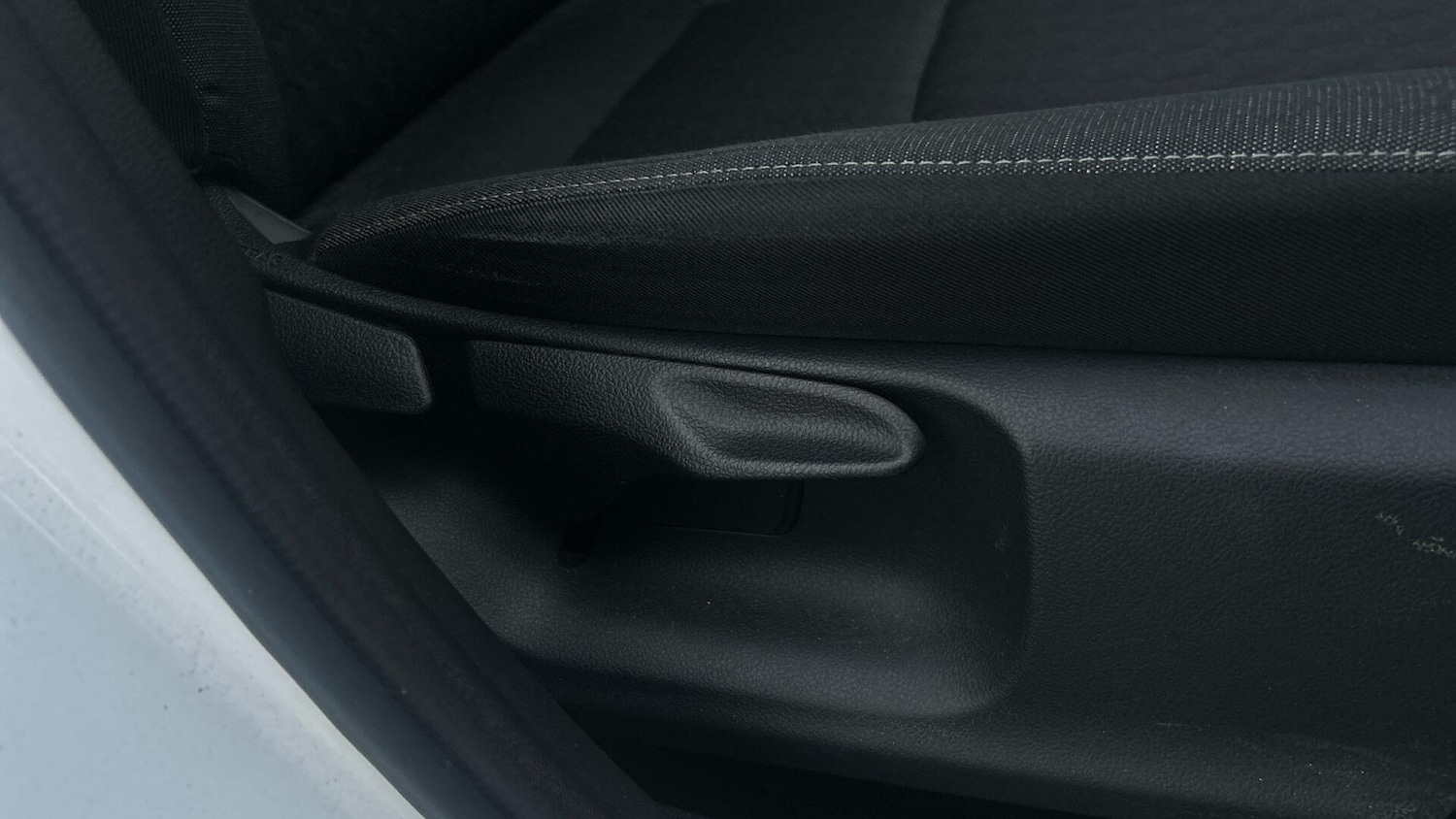 Used Toyota Yaris 2022 for sale - 76666547: Photo 52