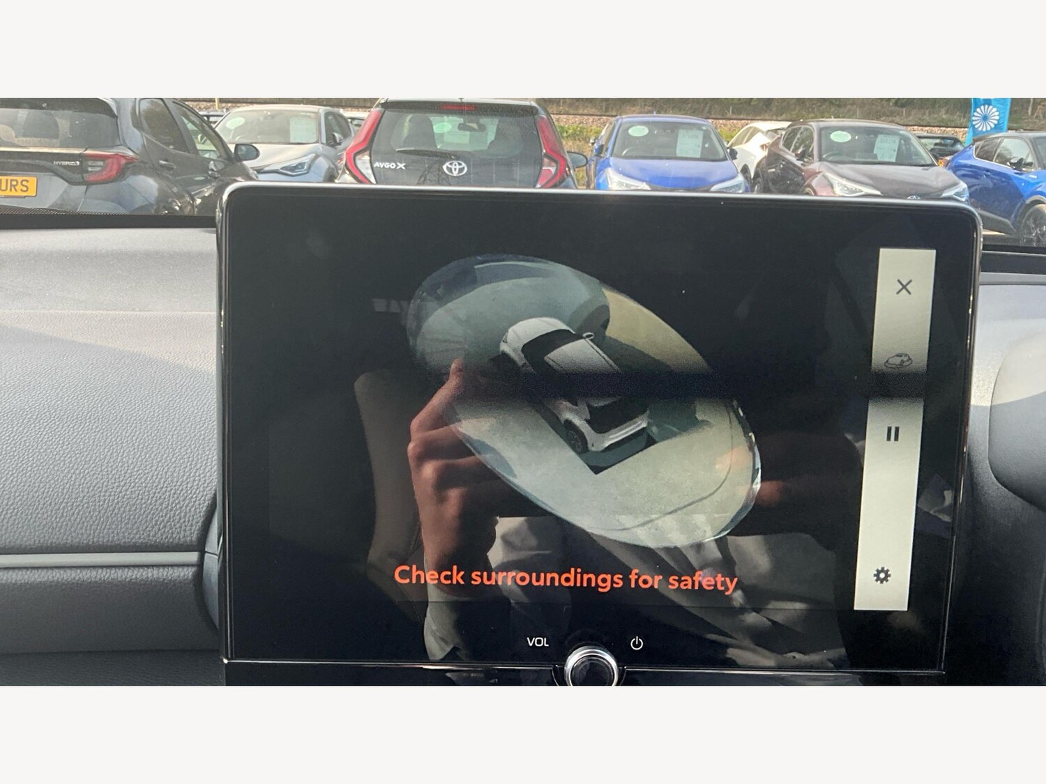 Used Toyota Yaris Cross 2025 for sale - 76457753: Photo 31