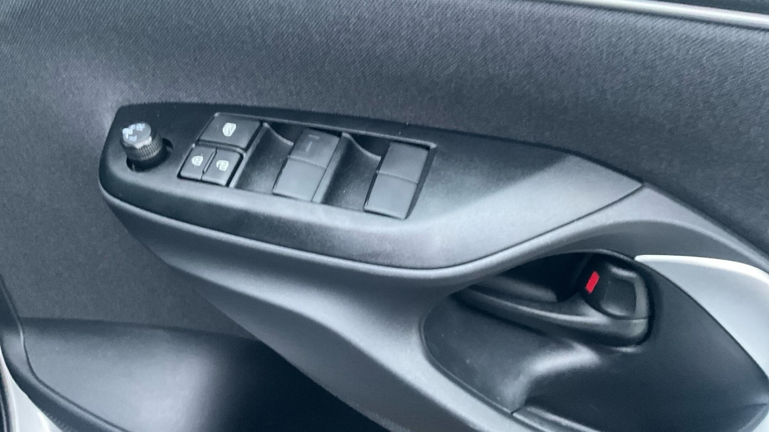 Used Toyota Yaris Cross 2023 for sale - 77439806: Photo 38