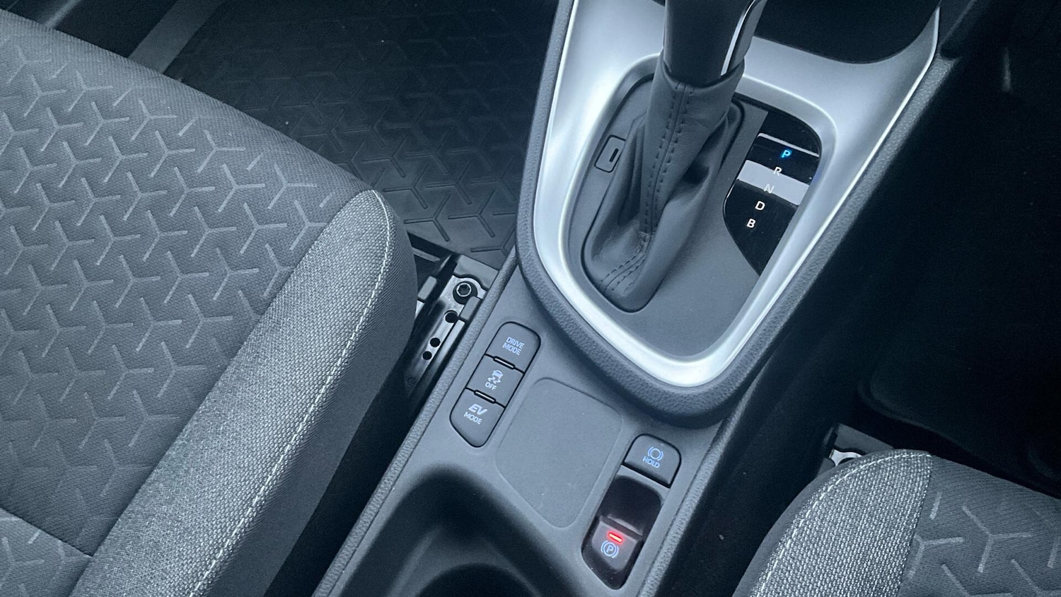 Used Toyota Yaris Cross 2023 for sale - 77439806: Photo 50