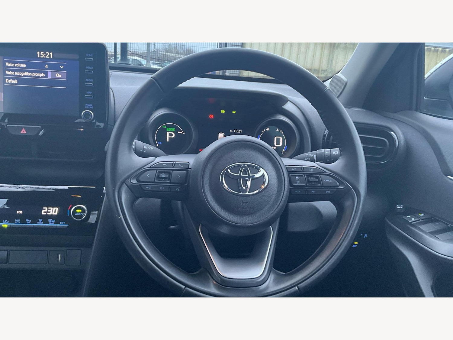 Used Toyota Yaris Cross 2023 for sale - 77439806: Photo 8