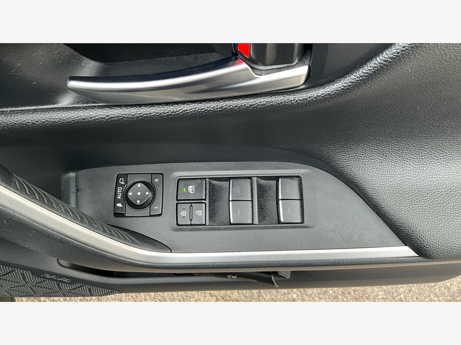 Used Toyota RAV4 2022 for sale - 76001032: Photo 22