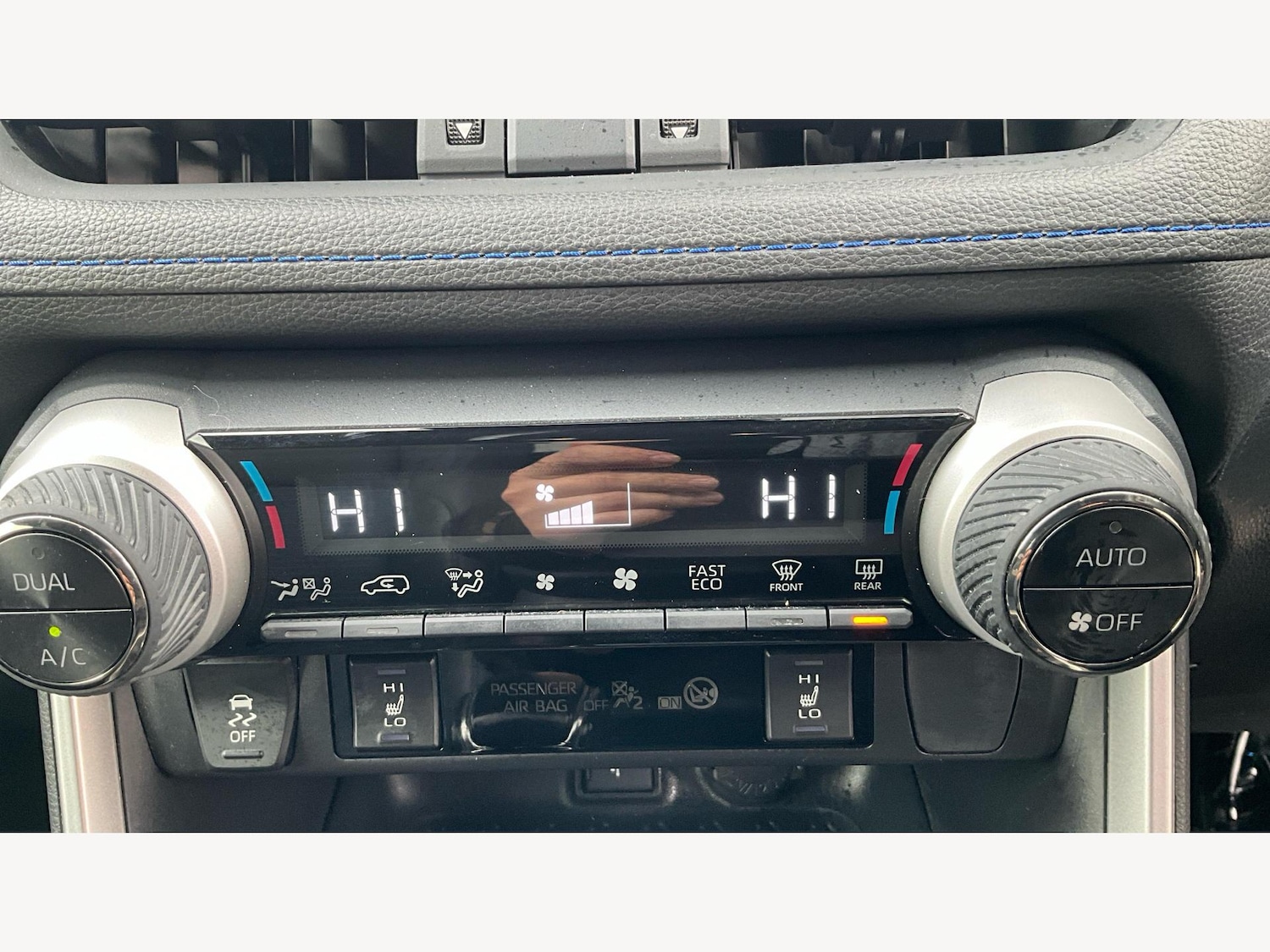 Used Toyota RAV4 2022 for sale - 76001032: Photo 33