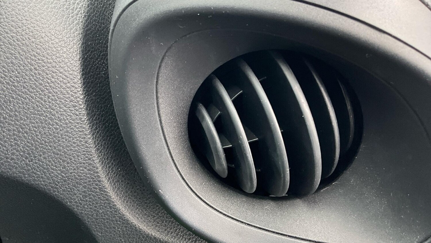 Used Toyota Aygo X 2024 for sale - 77574540: Photo 32