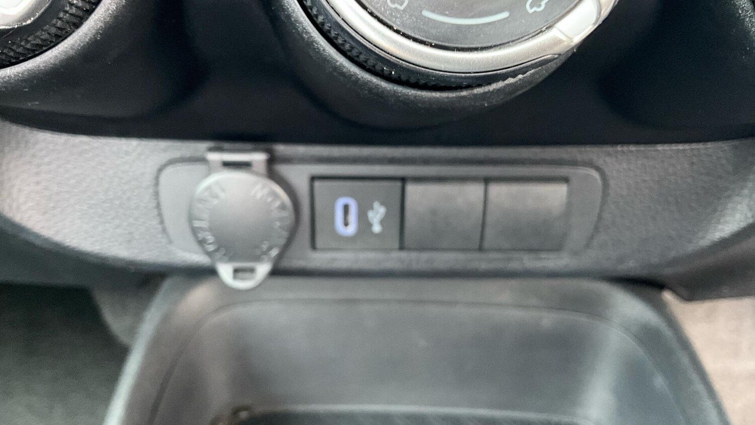 Used Toyota Aygo X 2024 for sale - 77574540: Photo 40