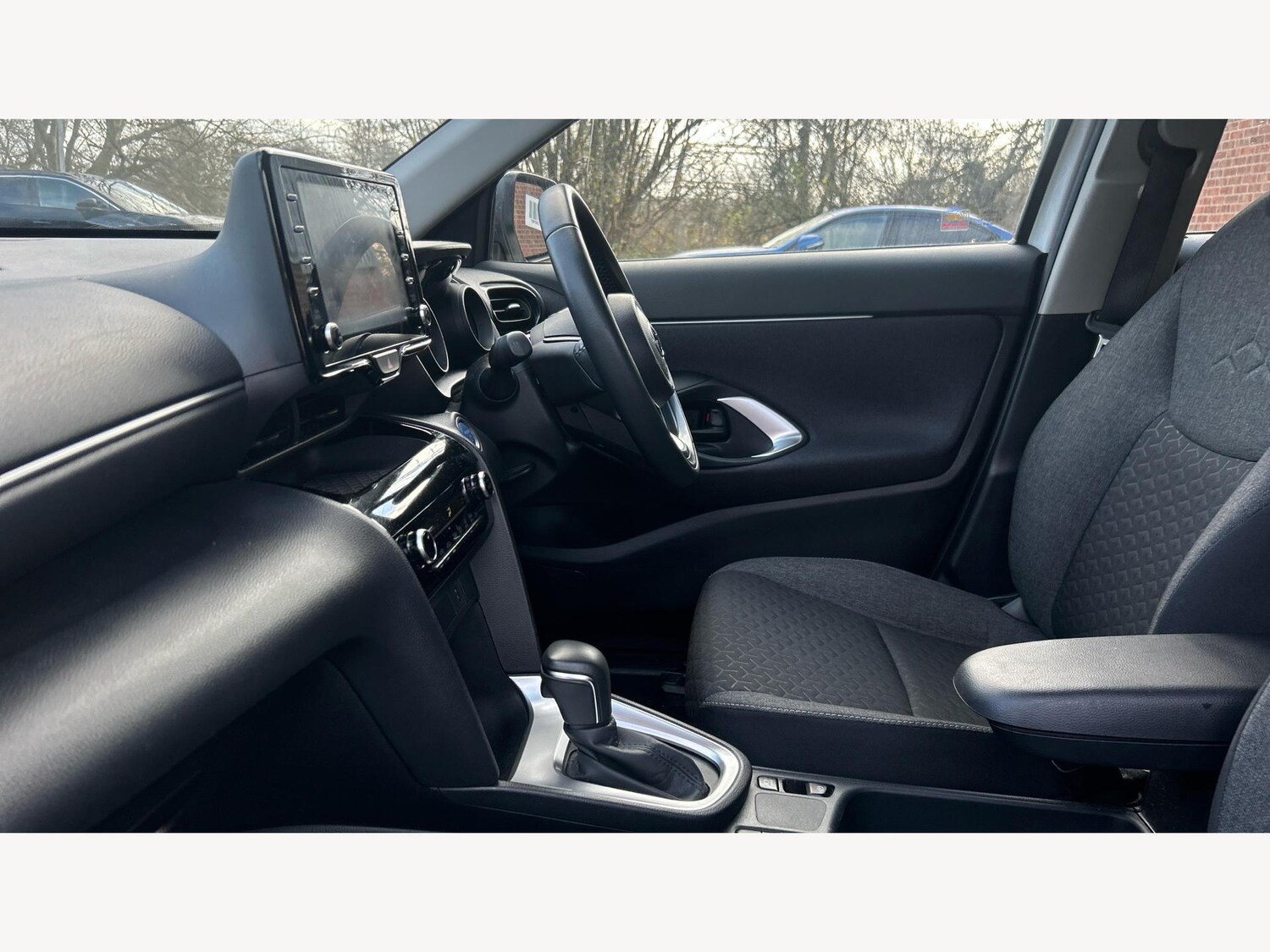 Used Toyota Yaris Cross 2023 for sale - 77175096: Photo 12