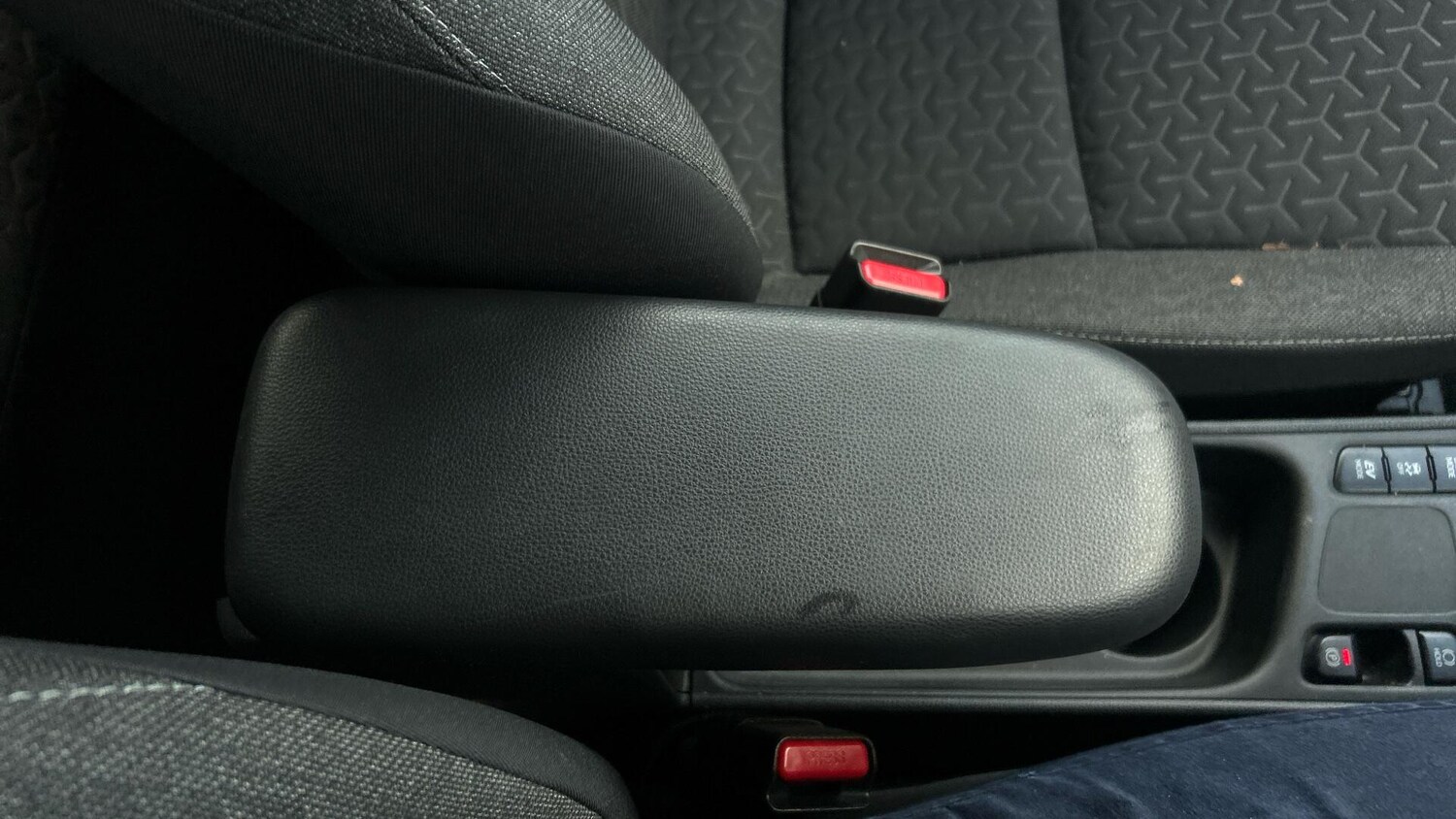 Used Toyota Yaris Cross 2023 for sale - 77175096: Photo 40