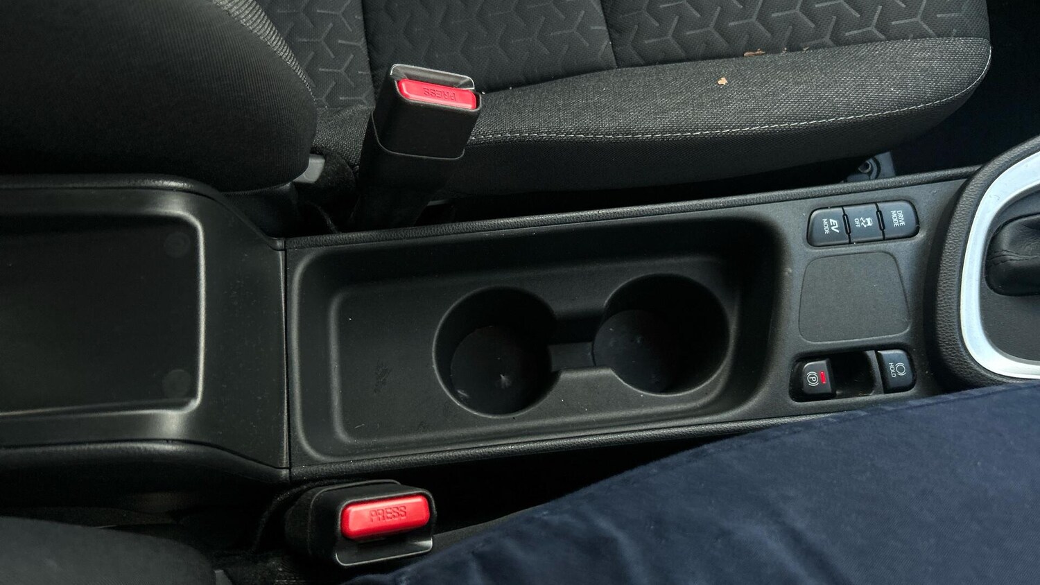 Used Toyota Yaris Cross 2023 for sale - 77175096: Photo 42