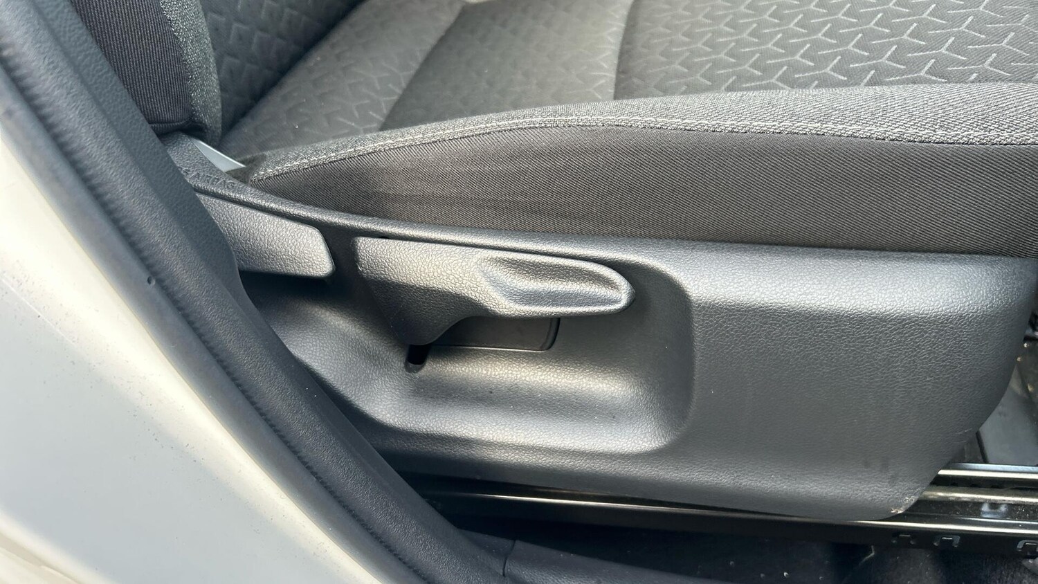 Used Toyota Yaris Cross 2023 for sale - 77175096: Photo 50