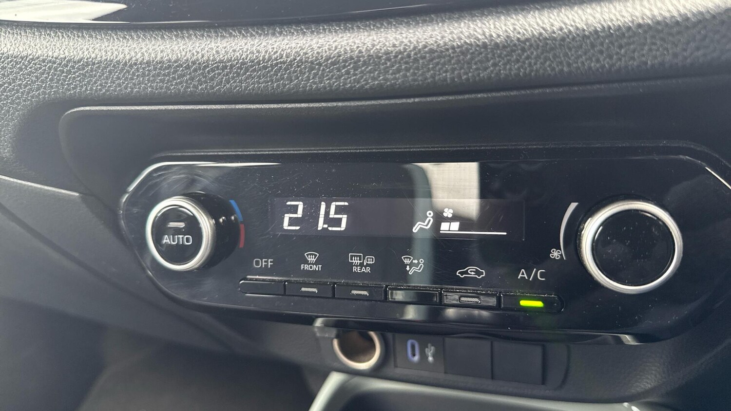 Used Toyota Aygo X for sale - 77939924: Photo 34