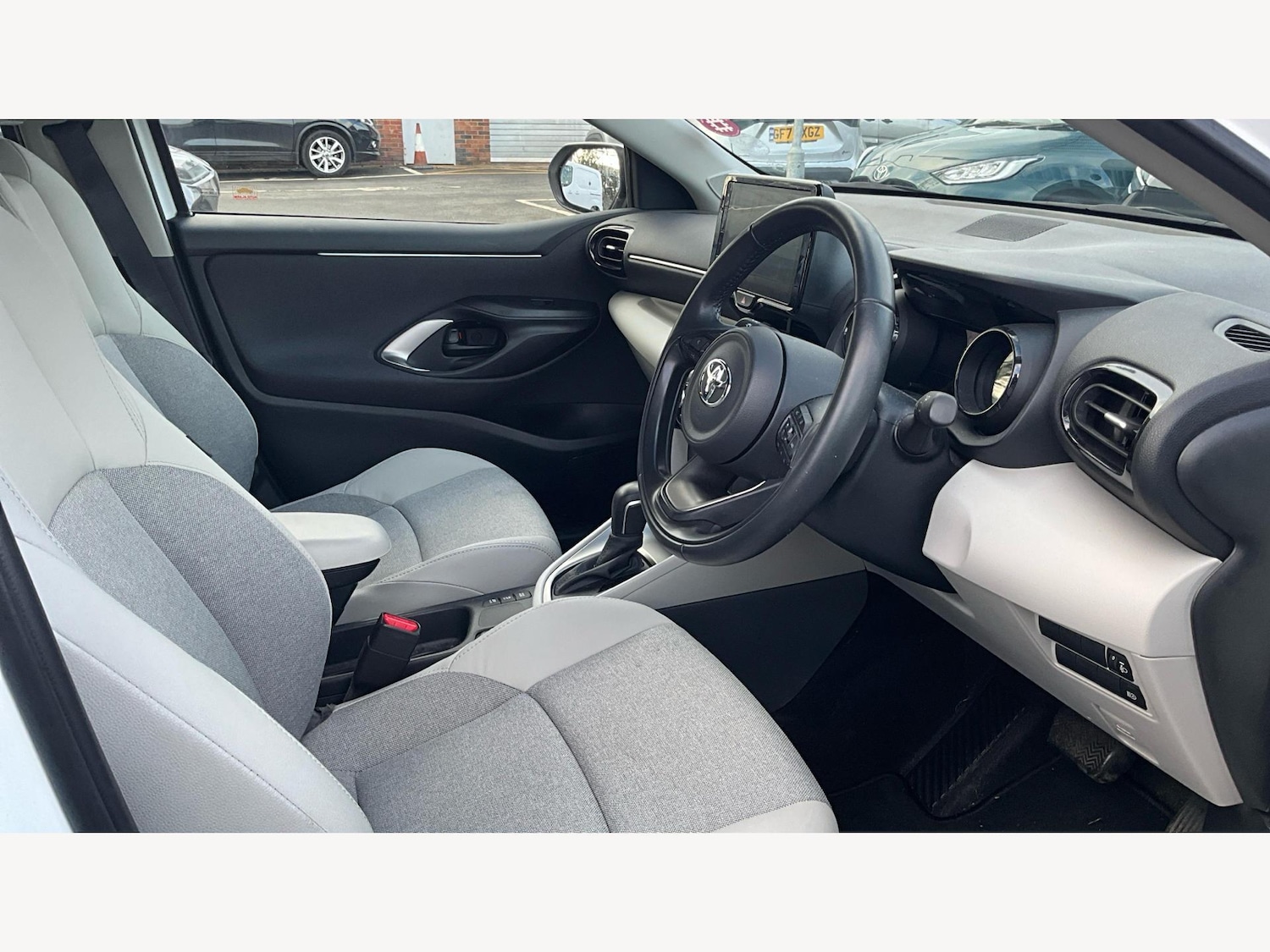 Used Toyota Yaris 2023 for sale - 77109670: Photo 13