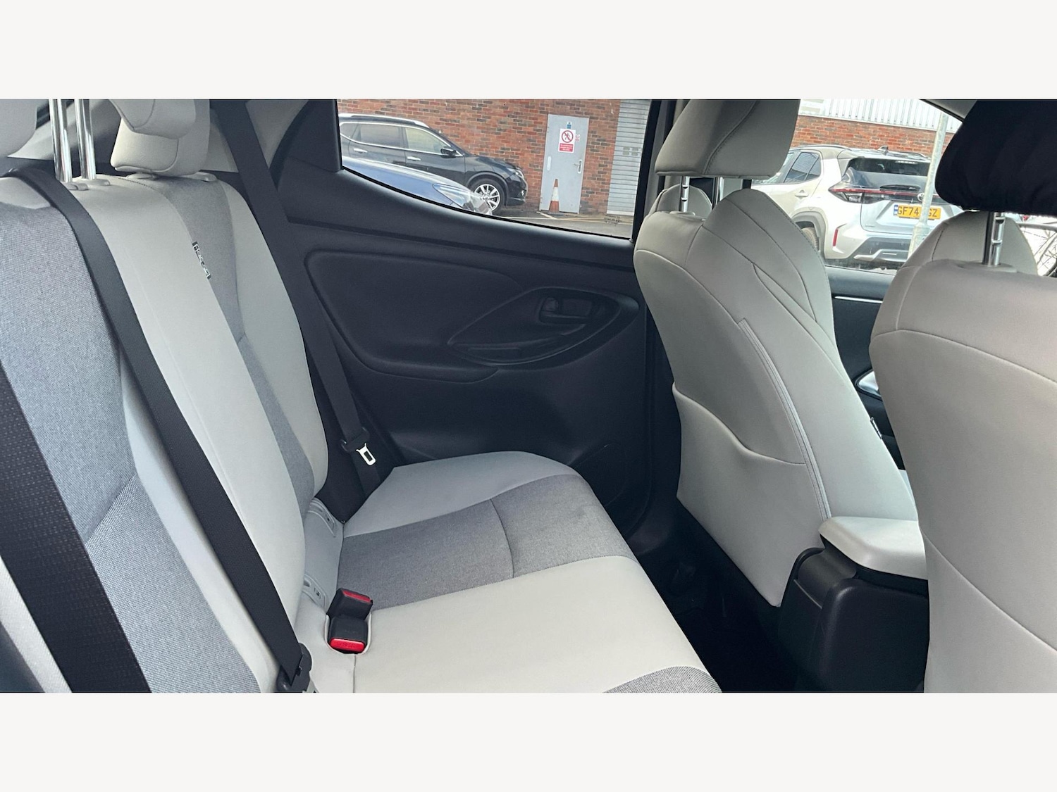 Used Toyota Yaris 2023 for sale - 77109670: Photo 14