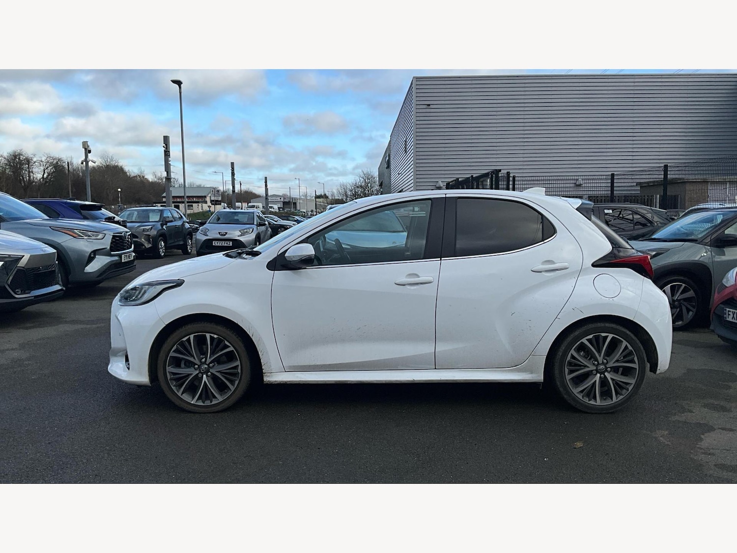 Used Toyota Yaris 2023 for sale - 77109670: Photo 19